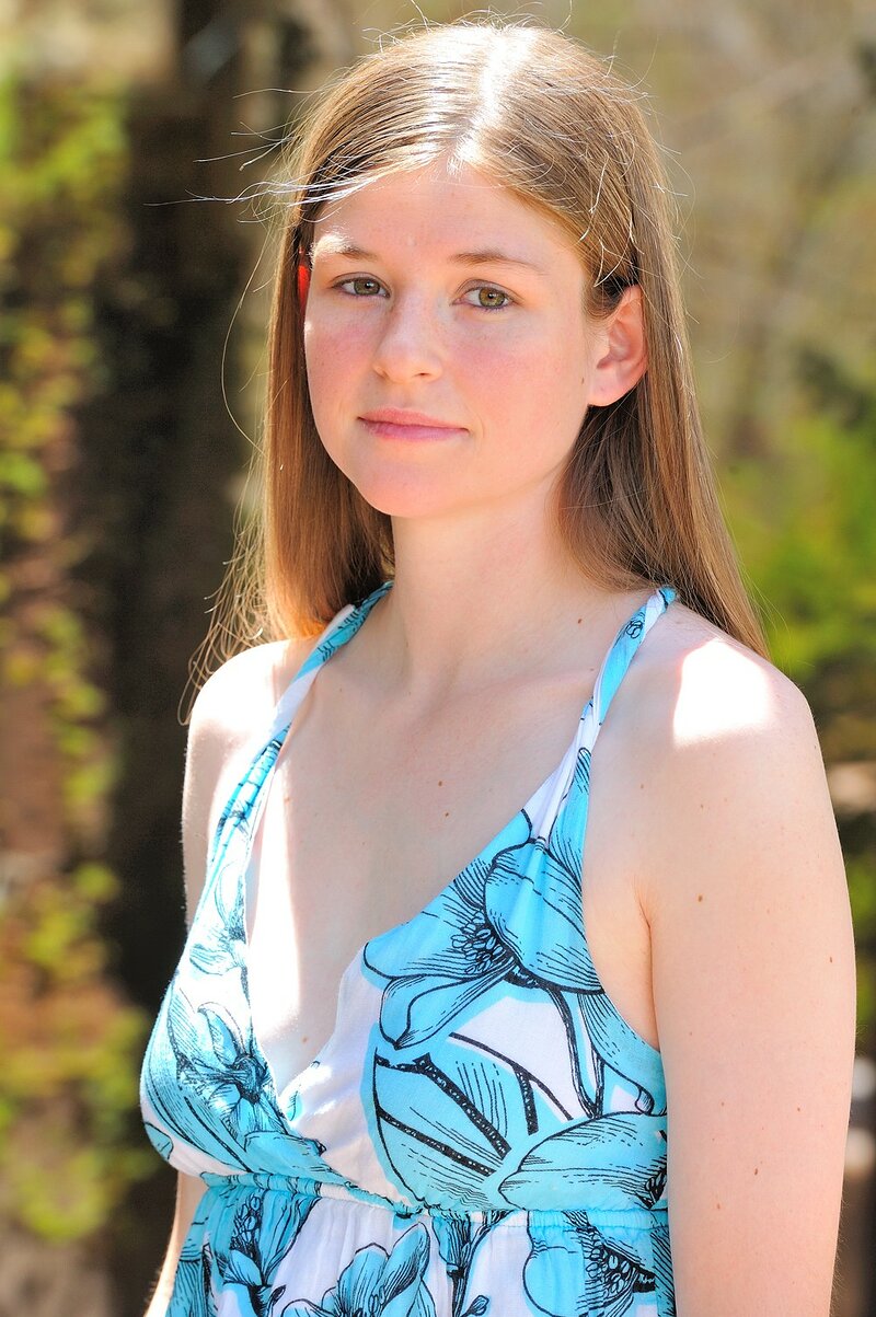 Нина, 23 года, 4 размер груди